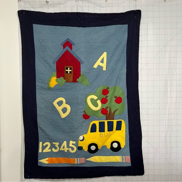 Handmade Child’s School House Theme 🚌 Appliqué Quilt 42” X 56”‎ - Picture 1 of 8